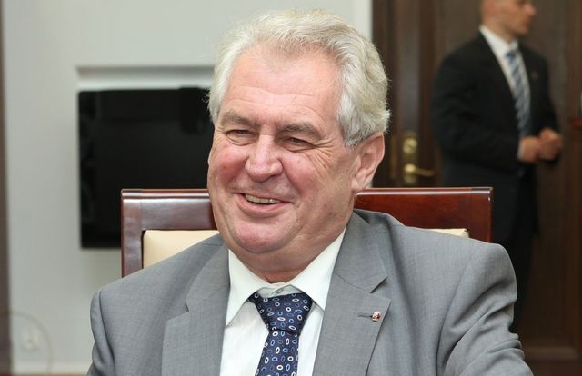 Președintele Cehiei vrea să anuleze recunoașterea Kosovo de către țara sa