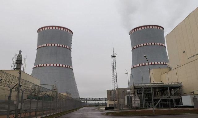 Fehéroroszországban le kellett állítani a Paks2-höz hasnoló új atomerőmű egyik blokkját