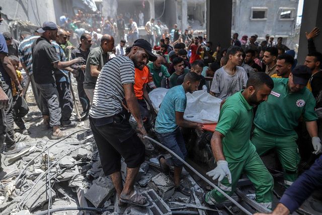 Al Jazeera,'56 morti nella Striscia, massacro a Gaza City'