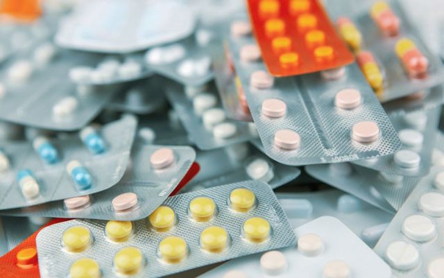 Vești bune: Uniunea Europeană a ajuns la acorduri cu grupurile farmaceutice Roche și Merck pentru potențiale tratamente anti-Covid-19