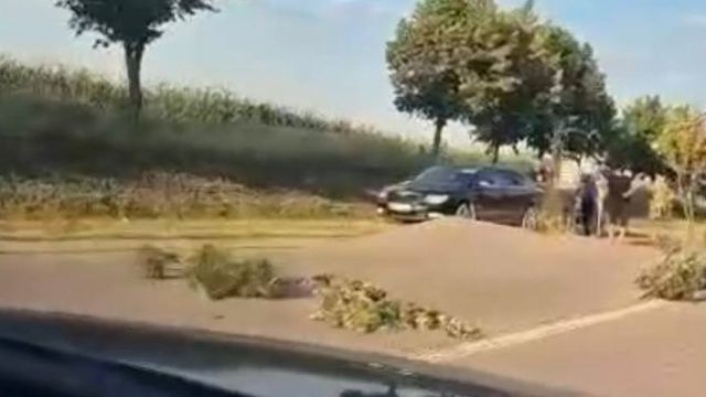 Atenție, șoferi! Pe o porțiune a traseului Chișinău-Bălți s-au ridicat plăcile de beton