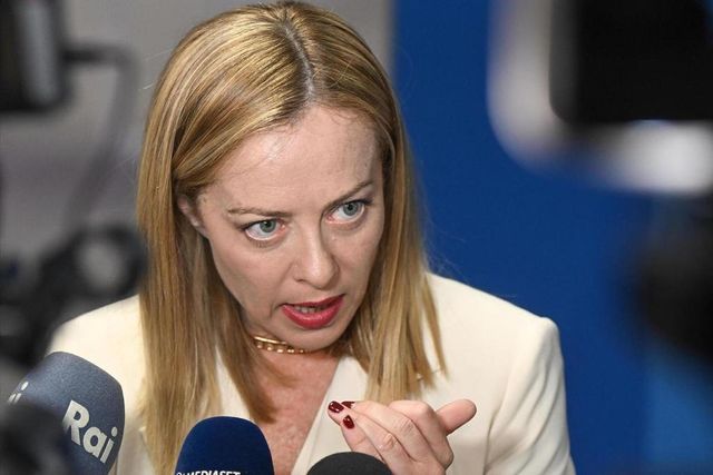 Meloni, disgustata da siti sessisti, è revenge porn ed è reato