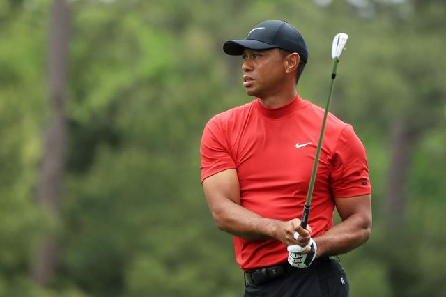 Tiger Woods coinvolto in incidente automobilistico