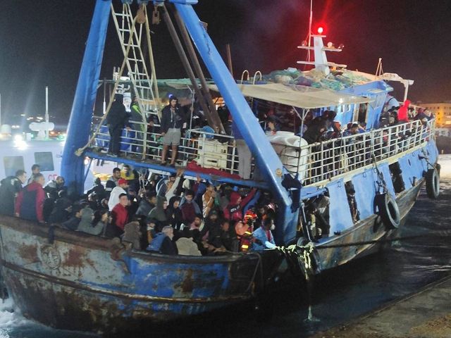 Migranti, Berlino: stop ai finanziamenti alle Ong nel Mediterraneo