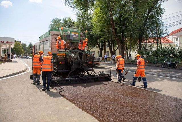 La Orhei a început o nouă etapă de renovare a infrastructurii rutiere