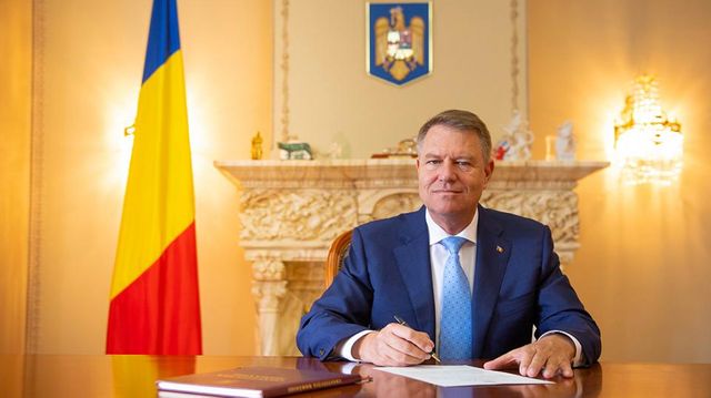 Moldova va primi 100 de milioane de euro din partea României. Iohannis a semnat decretul