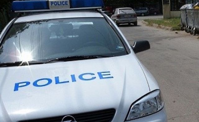 Задържаха 14 лица за разпространение на наркотици в София и областта