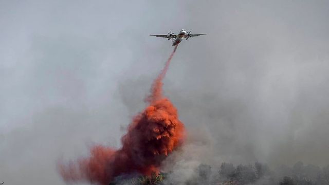 Un gran incendio en el sur de Francia deja por ahora un muerto y ocho heridos