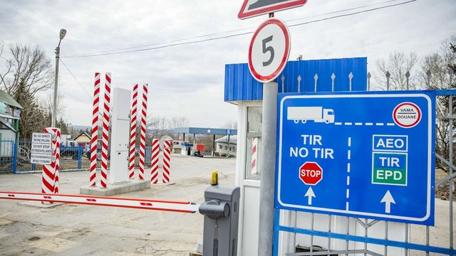 Moldovenii sunt supuși noilor reguli de călătorie în România