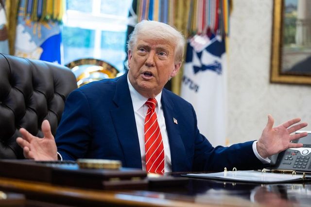 Trump raddoppia i dazi sull'acciaio al 50%