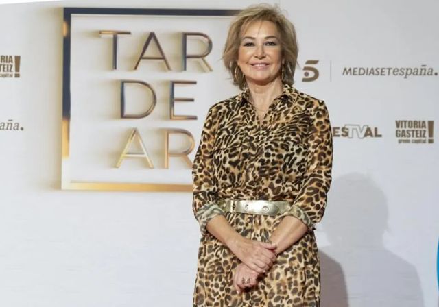 Raquel Revuelta y Ana Rosa Quintana disfrutan en Cádiz de las bodas de sus hijos
