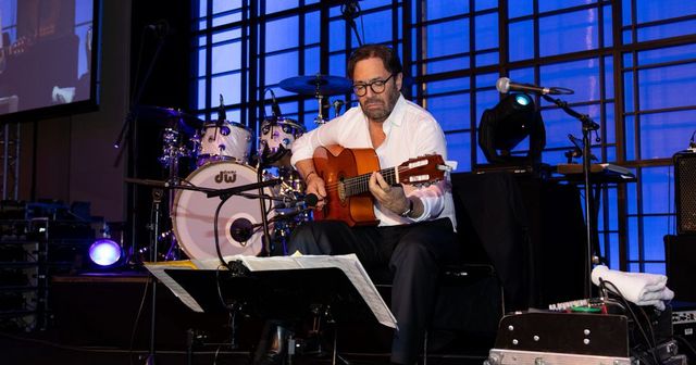 Szívinfarktust kapott a koncertjén Al Di Meola