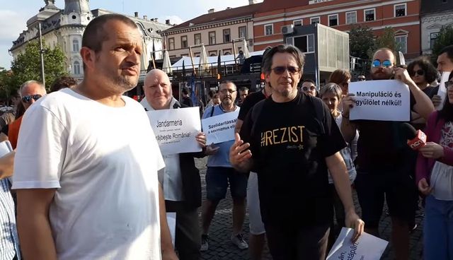 Román-magyar szolidaritási menetet rendeztek Kolozsváron