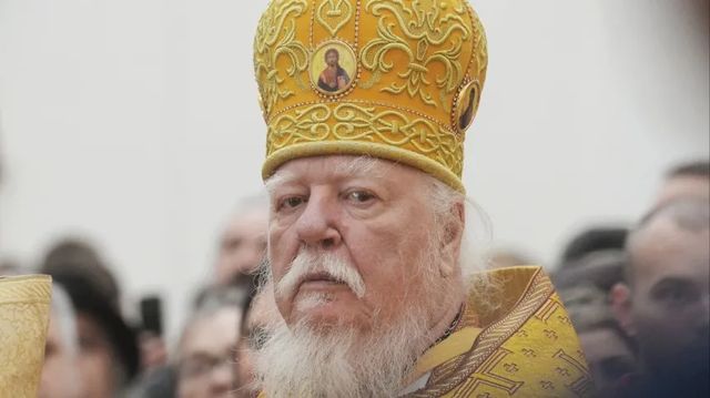 Протоиерея Смирнова похоронили за алтарем храма в Москве