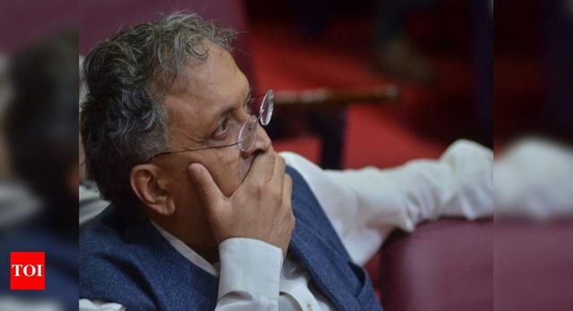 Ramchandra Guha denies receiving apology from Karnataka minister for police manhandling at protest