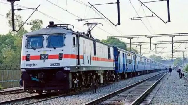 Two die as Delhi-bound train at 130 kmph stops suddenly after malfunction