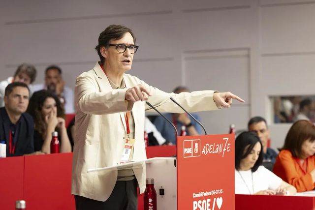 Illa: «Ayuso echa de menos el terrorismo en el País Vasco y el secesionismo en Cataluña»