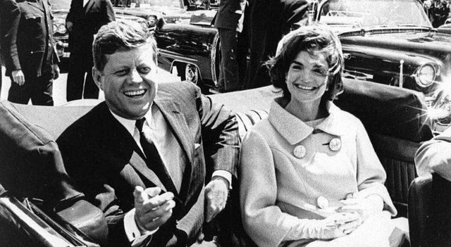 John Kennedy, a 60 anni dalla morte una famiglia e un'America divise