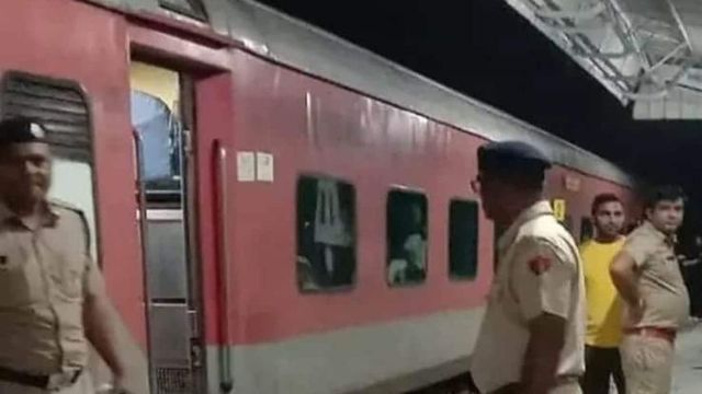 Four shot dead by Railway Protection Force jawan on Jaipur-Mumbai train
