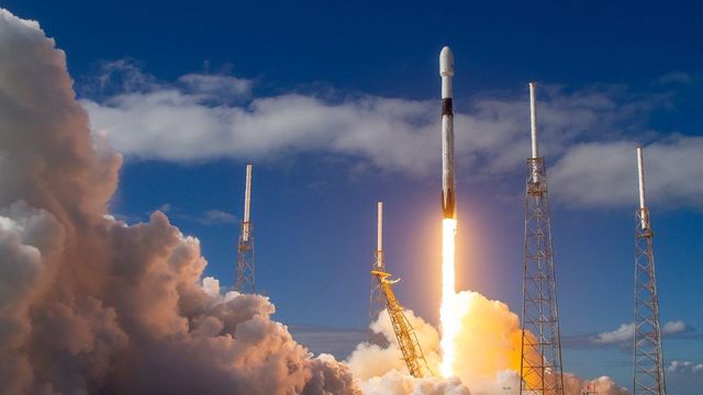 Megérkezett a SpaceX teherszállító űrhajója