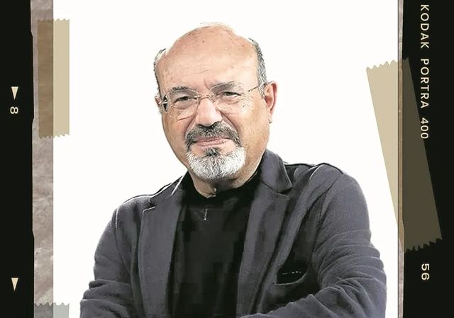 «Los inteligentes crean el mundo y los necios viven cómodamente en él»
