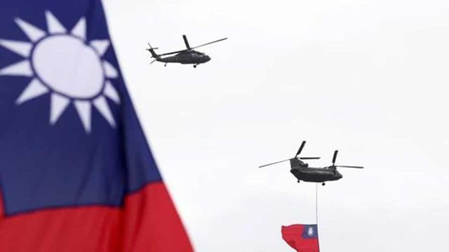 China vows retaliation if US proceeds with Taiwan arms sale