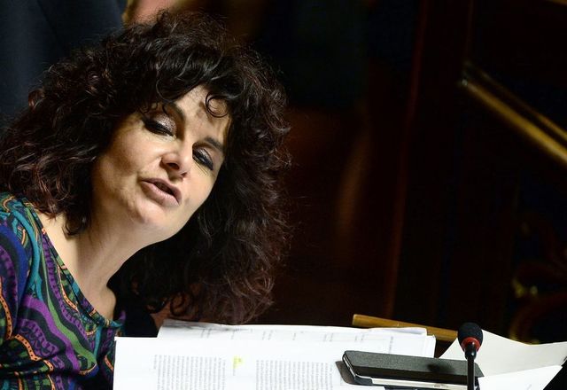 Paola Nugnes espulsa dal Movimento 5 Stelle: “Si dimetta e lasci il posto da senatrice”