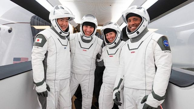 Négy asztronauta indult az űrállomásra a SpaceX első teljes értékű missziójában
