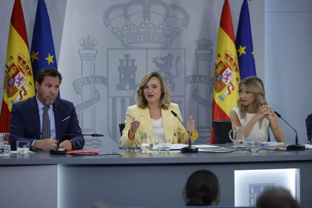 El Gobierno mantiene la confianza en García Ortiz a la espera de conocer todo el auto
