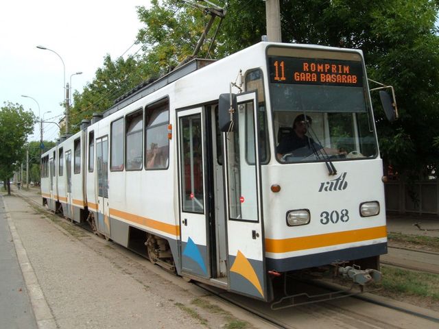 Circulația tramvaielor liniei 11 este restricționată