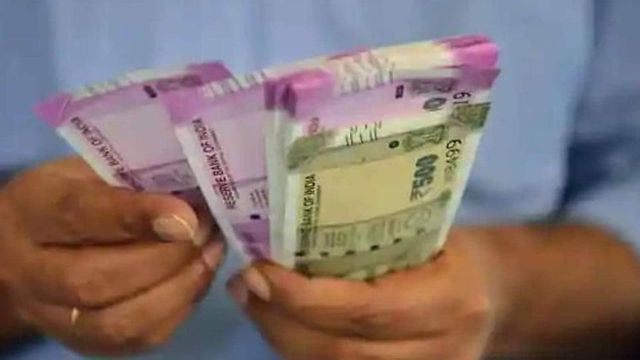 Centre Likely To Hike Dearness Allowance To 45% For Over 1 Crore Employees
