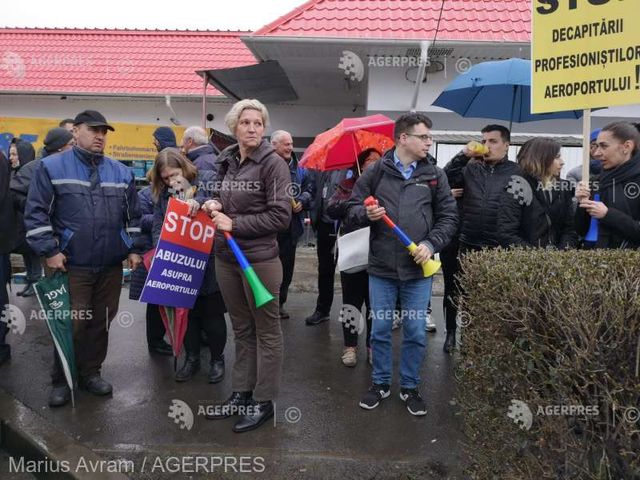 Protest al angajaților Aeroportului Avram Iancu din Cluj față de acțiunile Consiliului Județean