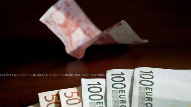 Curs valutar: Leul moldovenesc se depreciază față de principalele valute de referință
