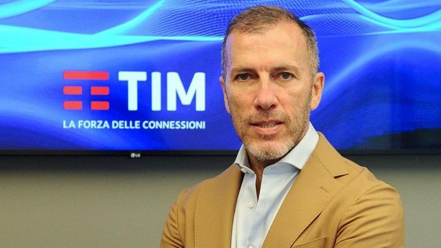 Tim: Meloni, assumiamo il controllo strategico della Rete