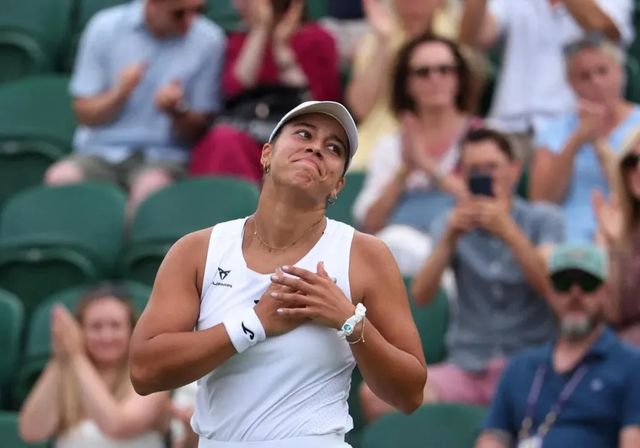 Bouzas, Davidovich, Martínez y Munar avanzan en Wimbledon