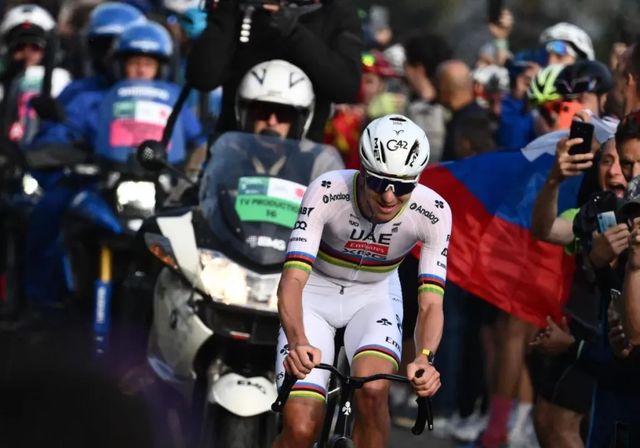 Tadej Pogacar da otro recital en el Giro de Lombardía