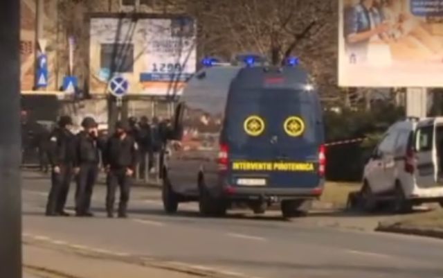 Trei minori din Pitești, ridicați cu mascații după ce au anunțat bombe pe Aeroportul Otopeni