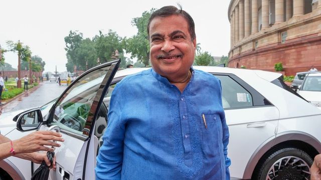 Man held for issuing bomb threat to Union Minister Gadkari’s Nagpur residence