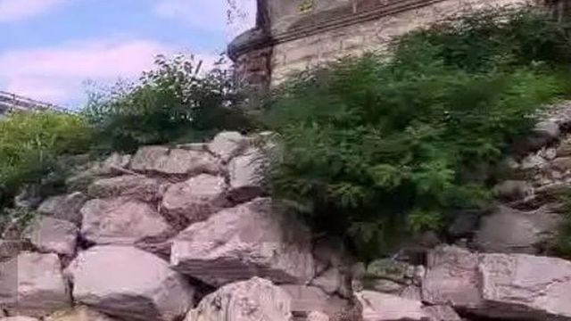 Belluno, si arrampica per una foto ma la parete frana: morta ragazza di 15 anni
