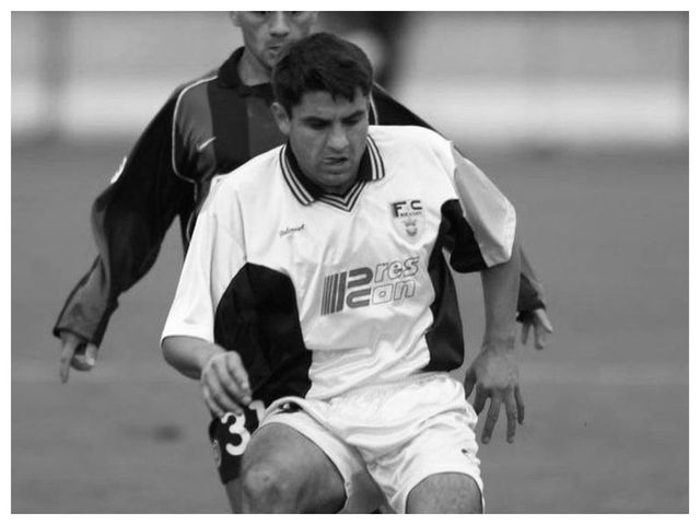 Doliu urias in fotbalul romanesc - A murit unul dintre cei mai buni fundasi din ultimii 30 de ani - Suferea de schizofrenie cronica