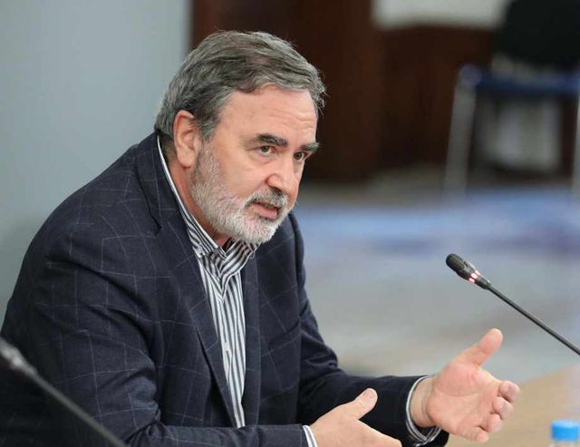 Кунчев апелира да не се политизира епидемията