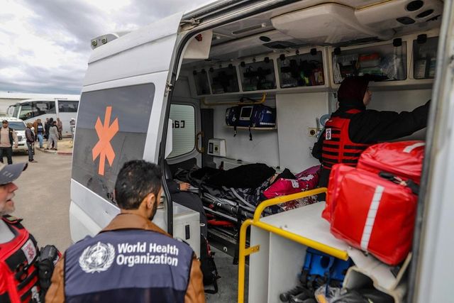 Media, attacchi israeliani su siti Ghf, i morti sono 31