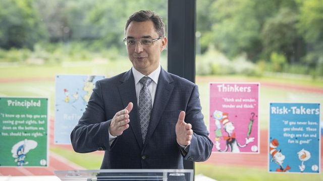 Debrecen fideszes polgármestere is beszólt a síró picsogó önkormányzatokról beszélő Vitályos Eszternek
