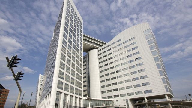 Az orosz Duma elnöke betiltaná a Nemzetközi Büntetőbíróságot a Putyin elleni elfogatóparancs miatt