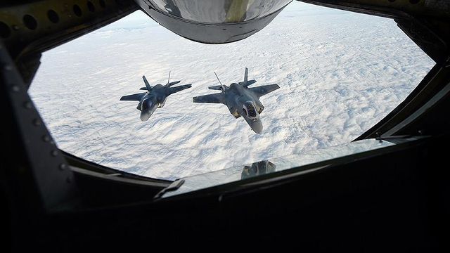 США разрабатывают новую стратегию ведения войны против России и Китая