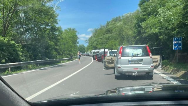 Infotrafic: Coloane de mașini spre munte și litoral