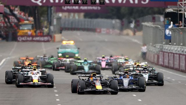 Verstappen-mágia és Piastri-átok az Azeri Nagydíjon