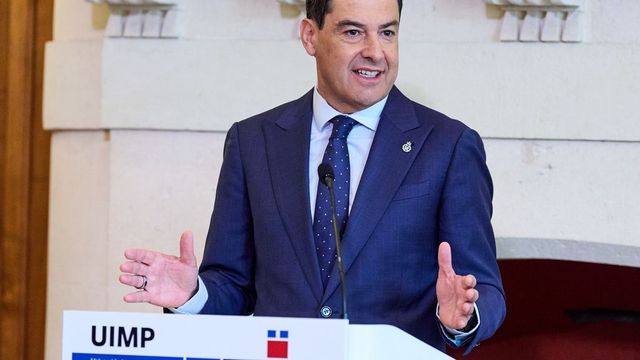 Juanma Moreno carga contra la «treta» de la quita de deuda