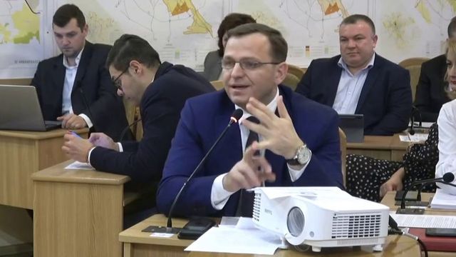 Мэр Кишинева заявил, что Нэстасе нужно вышвырнуть из мунсовета за неявку на заседания