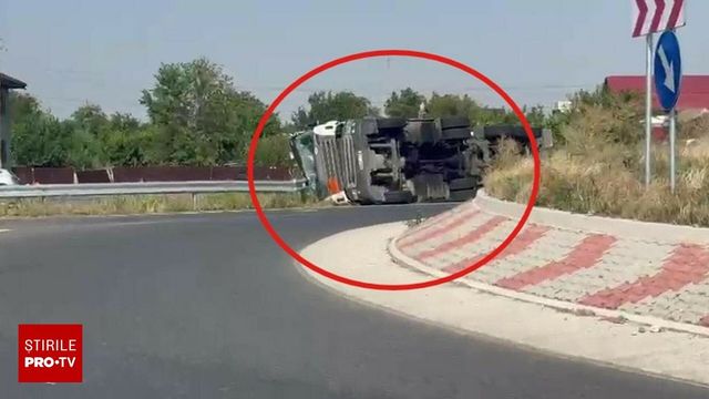 Pericol de explozie după răsturnarea unei cisterne cu gaz